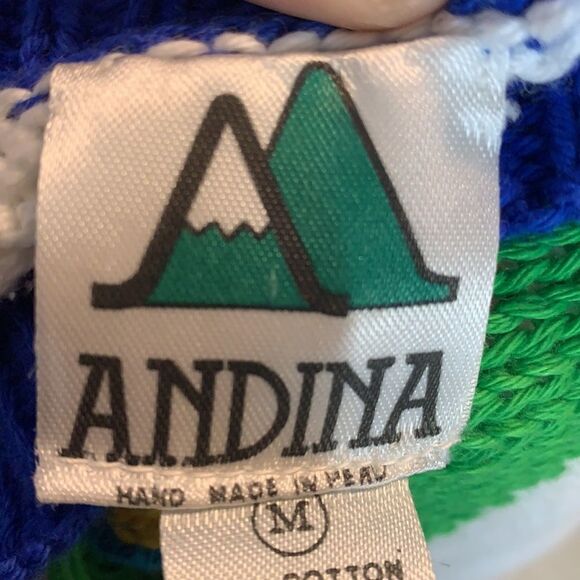 Andina Vintage Bright Colored Camel Sweater Sz M - Picture 6 of 6